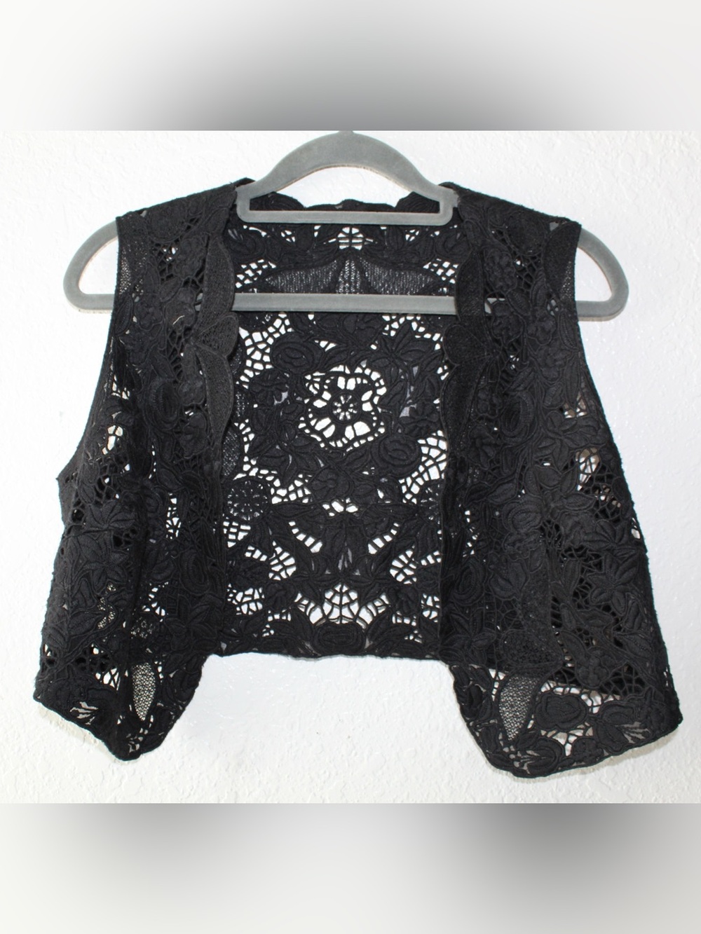 ELIE TAHARI Size XS Black Crochet Lace Open Front Vest